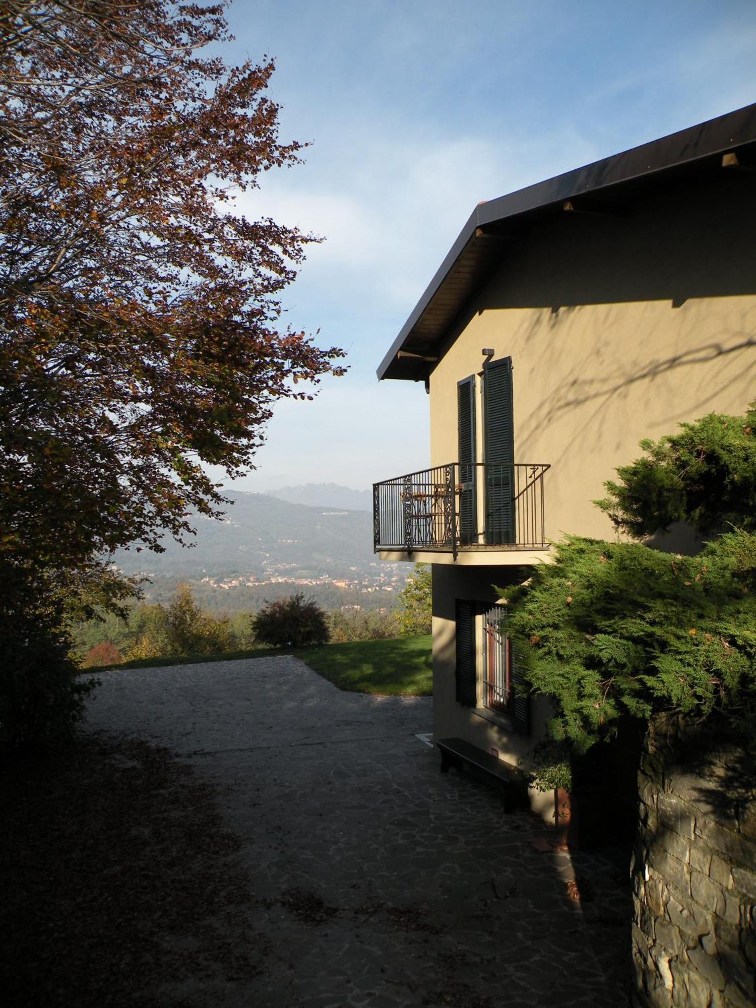 Castagna Amara Villa Montevecchia Buitenkant foto